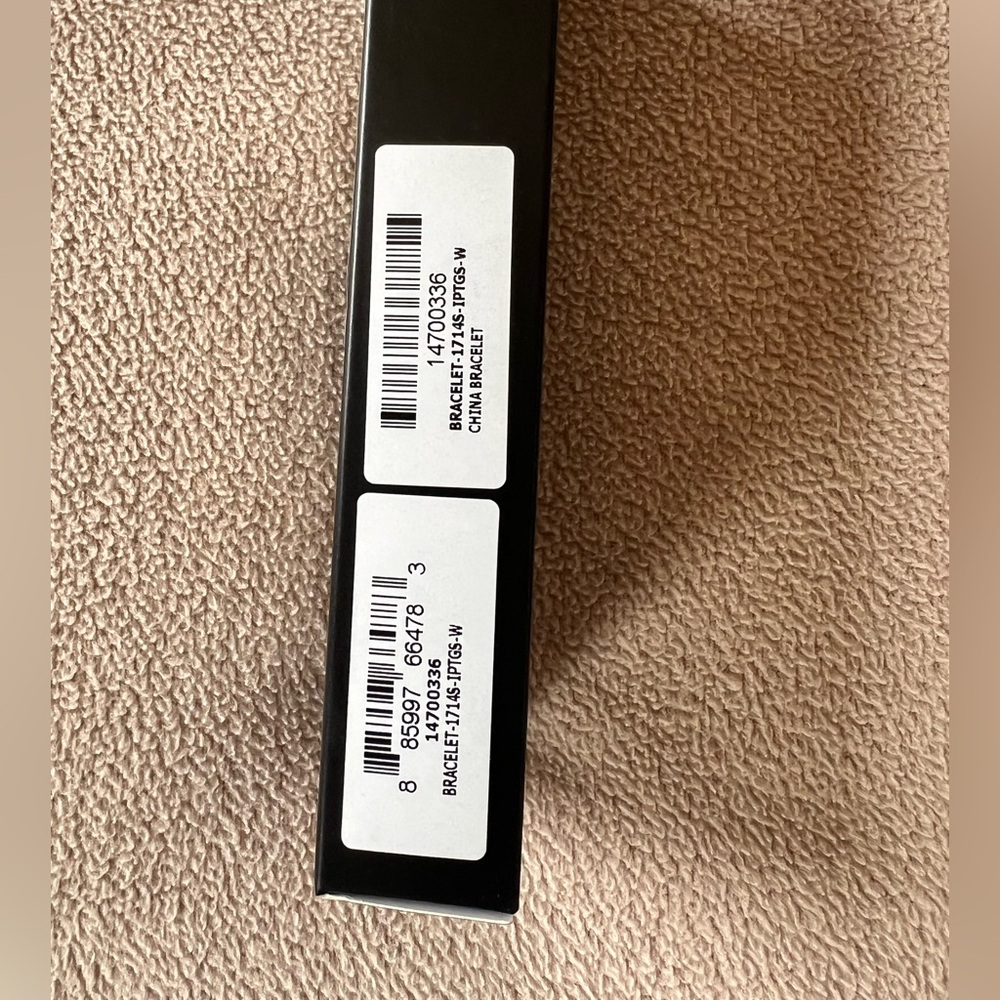 Coach Apple Watch® Crystal Gold-Tone IP Stainless Steel Heart 38/40/41mm - Picture 11 of 14